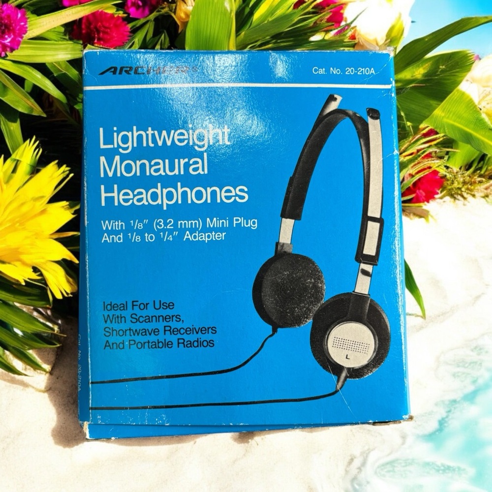Archer- Radio Shack- Lightweight Monaural Headphones with Mini Plug & Adapter